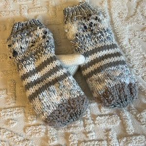 Thick Knit Winter Mittens